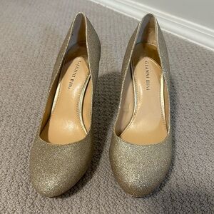 Gianni Bini | Gold Glitter Heels